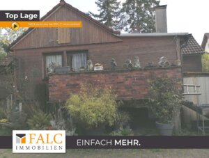 Gemütliches Wohnhaus in Holzbauart mit schönem Garten